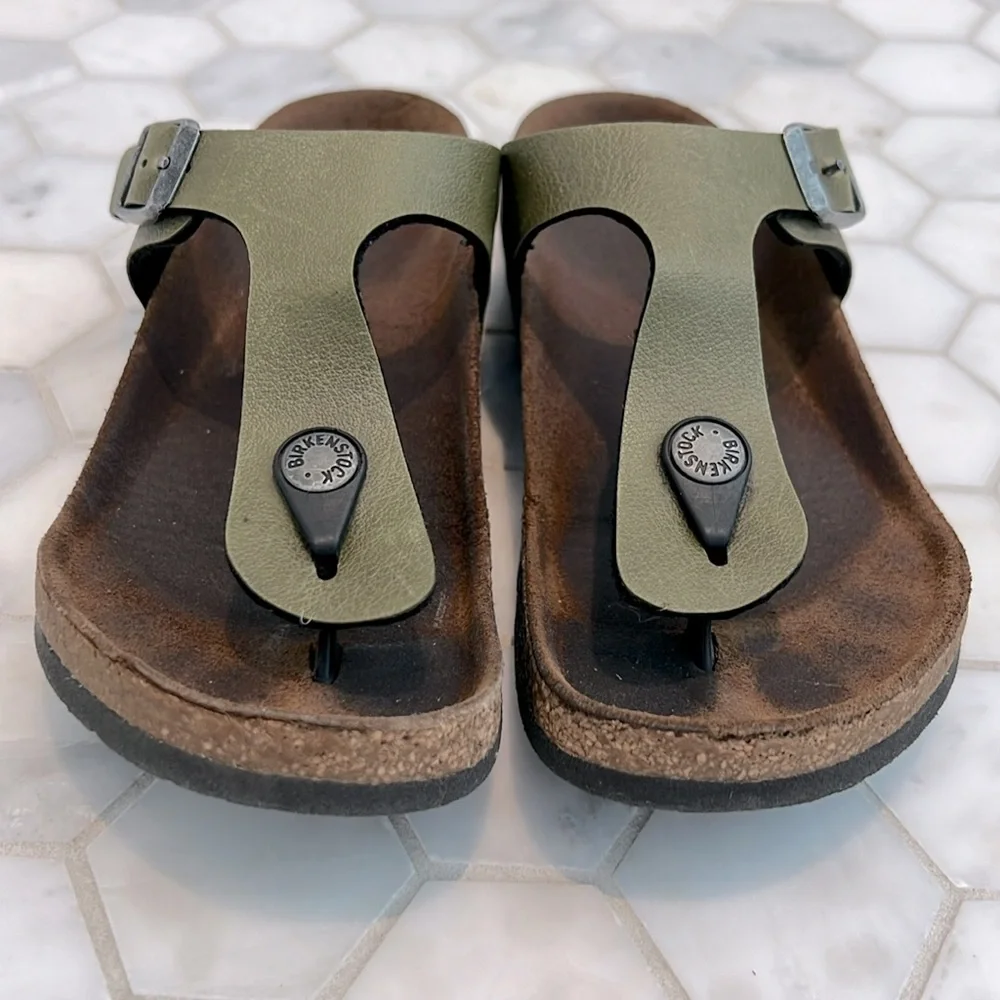 Birkenstock Leather Gizeh Pull Up Olive Green Narrow Thong Sandals Kids 33 | Y2